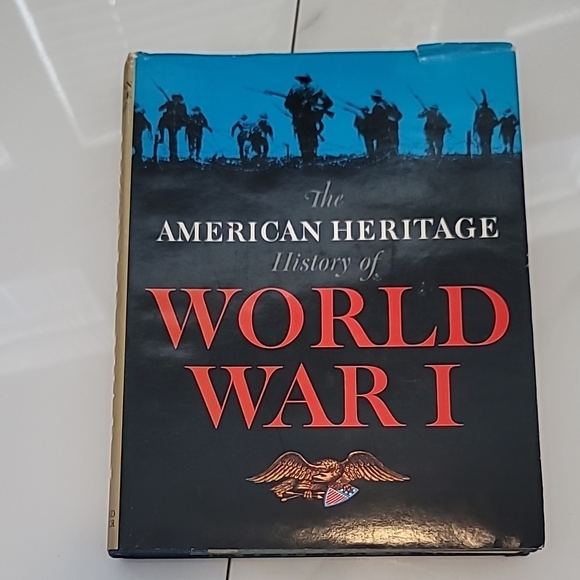 History of World War I Book - Picture 1 of 3